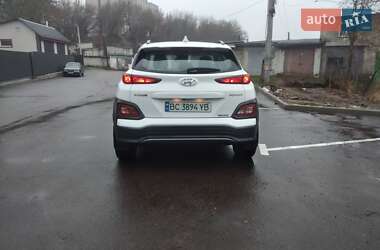 Внедорожник / Кроссовер Hyundai Kona Electric 2020 в 