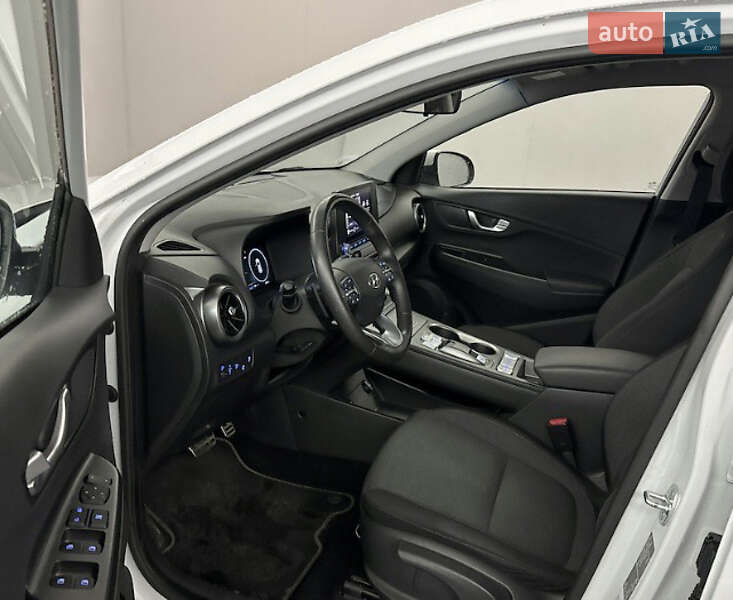 Внедорожник / Кроссовер Hyundai Kona Electric 2021 в Хмельницком