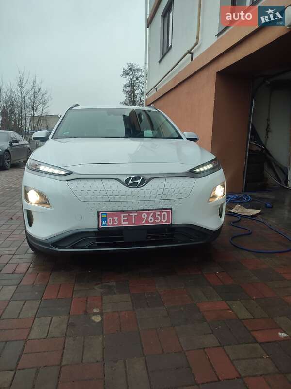 Внедорожник / Кроссовер Hyundai Kona Electric 2020 в Дубно