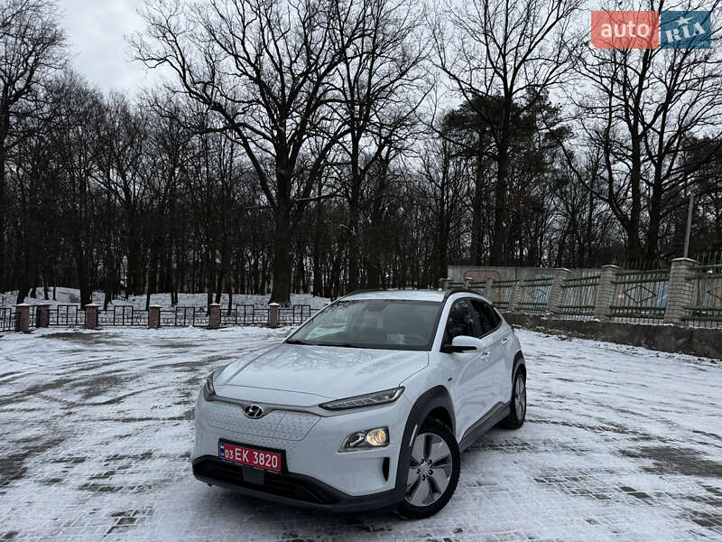 Позашляховик / Кросовер Hyundai Kona Electric 2020 в Вараші