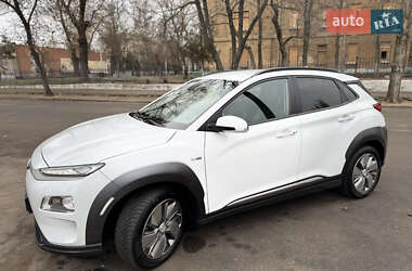 Позашляховик / Кросовер Hyundai Kona Electric 2019 в Миколаєві