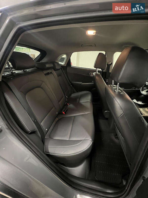 Позашляховик / Кросовер Hyundai Kona Electric 2019 в Києві