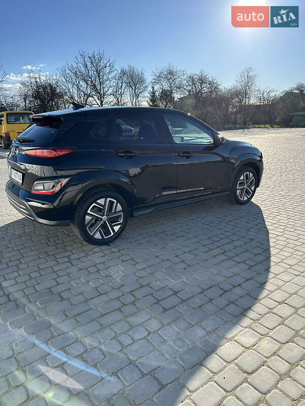 Позашляховик / Кросовер Hyundai Kona Electric 2022 в Коломиї