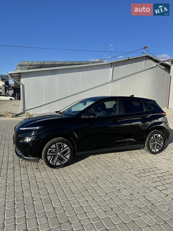 Позашляховик / Кросовер Hyundai Kona Electric 2022 в Коломиї