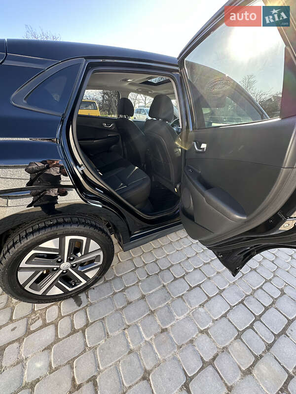 Позашляховик / Кросовер Hyundai Kona Electric 2022 в Коломиї