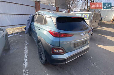 Позашляховик / Кросовер Hyundai Kona Electric 2019 в 