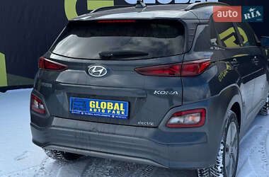 Внедорожник / Кроссовер Hyundai Kona Electric 2020 в 