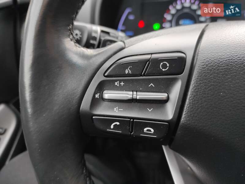 Внедорожник / Кроссовер Hyundai Kona Electric 2020 в Хмельницком