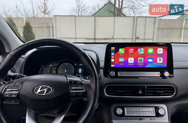 Внедорожник / Кроссовер Hyundai Kona Electric 2020 в 