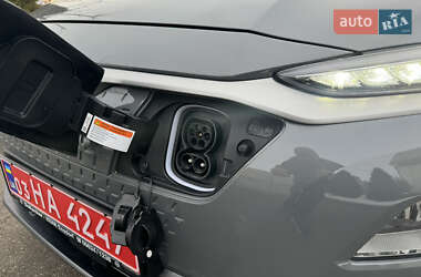 Внедорожник / Кроссовер Hyundai Kona Electric 2020 в 