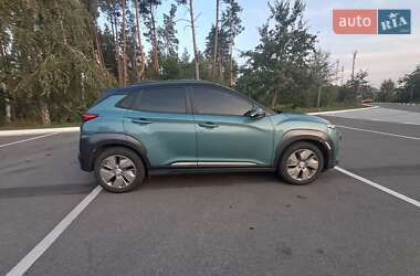 Внедорожник / Кроссовер Hyundai Kona Electric 2020 в 