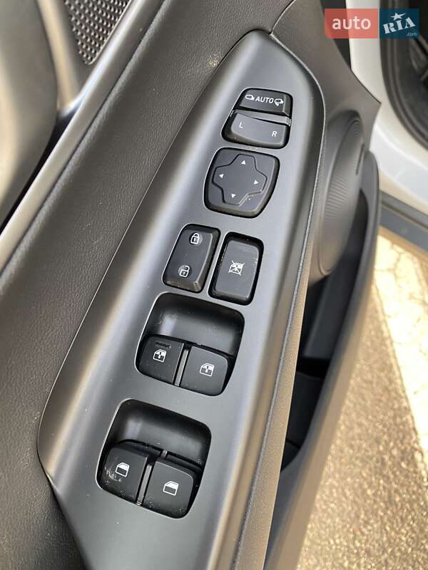 Внедорожник / Кроссовер Hyundai Kona Electric 2019 в Киеве