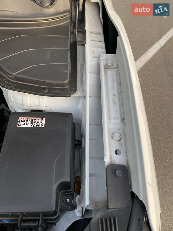 Внедорожник / Кроссовер Hyundai Kona Electric 2019 в Киеве