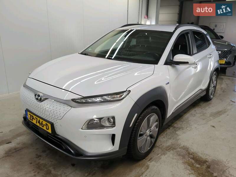 Внедорожник / Кроссовер Hyundai Kona Electric 2019 в Киеве