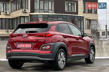 Внедорожник / Кроссовер Hyundai Kona Electric 2019 в 