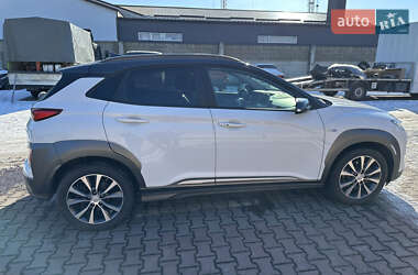 Внедорожник / Кроссовер Hyundai Kona Electric 2018 в 