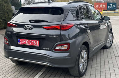 Внедорожник / Кроссовер Hyundai Kona Electric 2020 в 