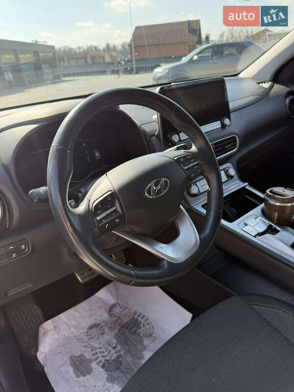 Внедорожник / Кроссовер Hyundai Kona Electric 2020 в Виннице