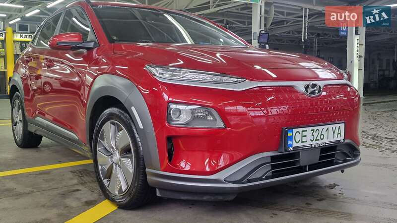 Внедорожник / Кроссовер Hyundai Kona Electric 2019 в 