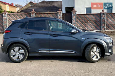 Позашляховик / Кросовер Hyundai Kona Electric 2019 в 