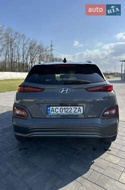 Позашляховик / Кросовер Hyundai Kona Electric 2020 в 