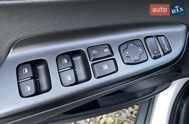 Позашляховик / Кросовер Hyundai Kona Electric 2020 в 