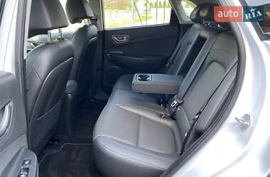 Позашляховик / Кросовер Hyundai Kona Electric 2020 в 
