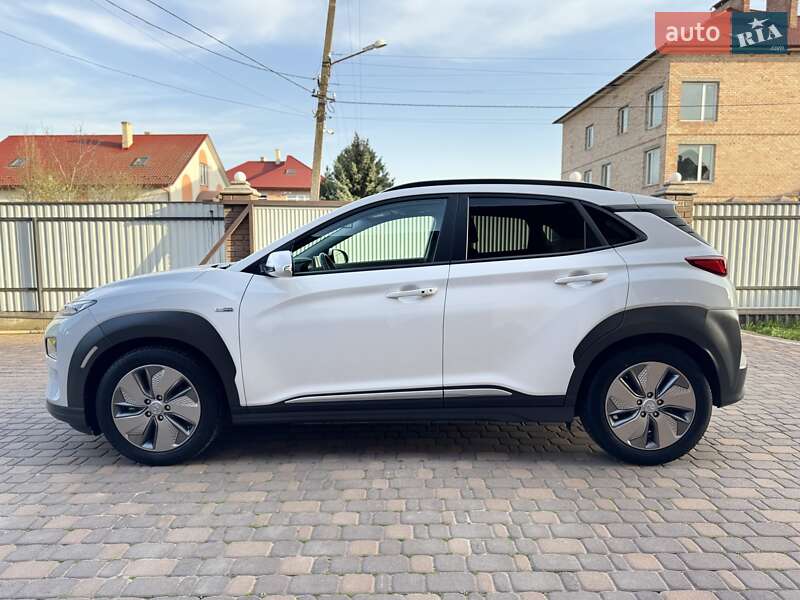 Внедорожник / Кроссовер Hyundai Kona Electric 2020 в Черновцах