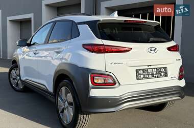Позашляховик / Кросовер Hyundai Kona Electric 2020 в 