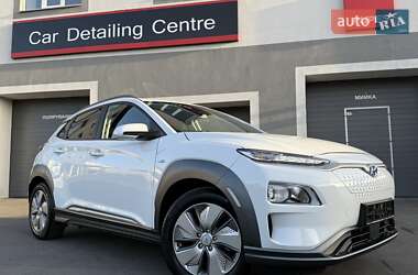 Позашляховик / Кросовер Hyundai Kona Electric 2020 в 