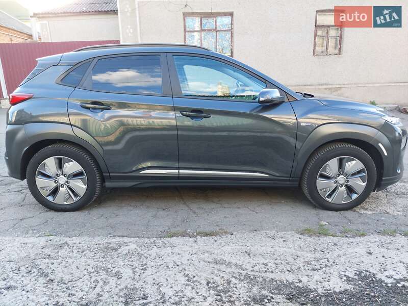 Внедорожник / Кроссовер Hyundai Kona Electric 2019 в Первомайске