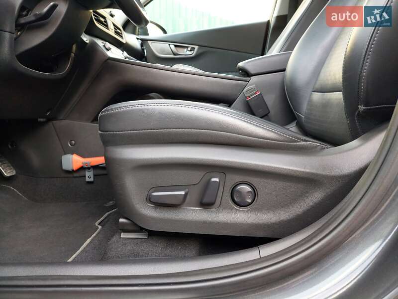 Внедорожник / Кроссовер Hyundai Kona Electric 2019 в Первомайске