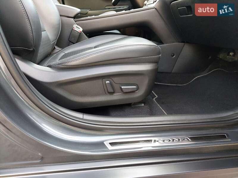 Внедорожник / Кроссовер Hyundai Kona Electric 2019 в Первомайске