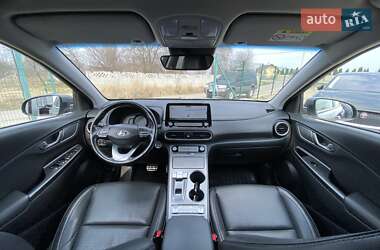 Позашляховик / Кросовер Hyundai Kona Electric 2020 в 