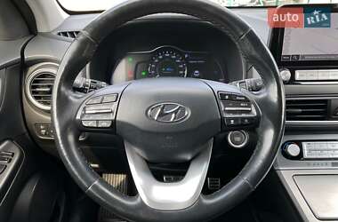 Позашляховик / Кросовер Hyundai Kona Electric 2020 в 
