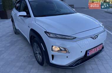 Позашляховик / Кросовер Hyundai Kona Electric 2020 в 