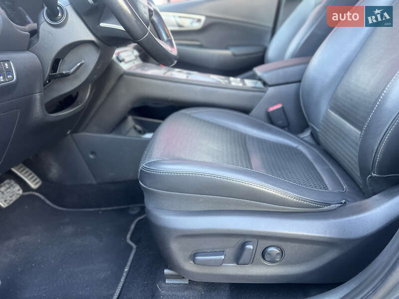 Внедорожник / Кроссовер Hyundai Kona Electric 2020 в Днепре