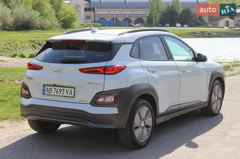 Позашляховик / Кросовер Hyundai Kona Electric 2019 в Дніпрі
