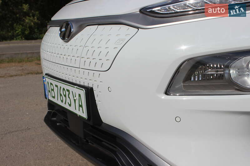 Позашляховик / Кросовер Hyundai Kona Electric 2019 в Дніпрі