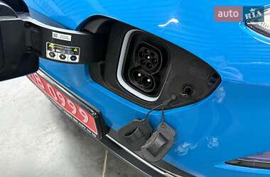 Позашляховик / Кросовер Hyundai Kona Electric 2021 в 