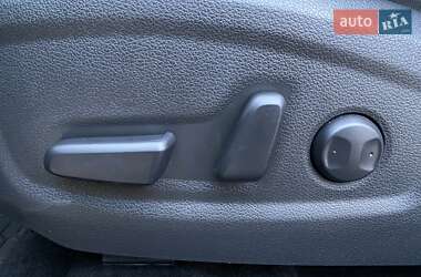 Внедорожник / Кроссовер Hyundai Kona Electric 2020 в 