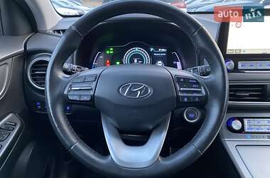 Внедорожник / Кроссовер Hyundai Kona Electric 2020 в 
