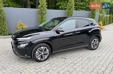 Позашляховик / Кросовер Hyundai Kona Electric 2021 в 