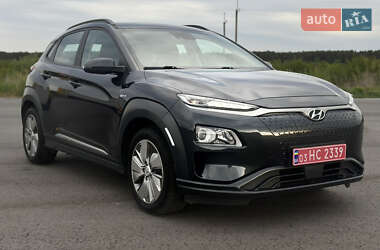 Позашляховик / Кросовер Hyundai Kona Electric 2021 в Радивиліві