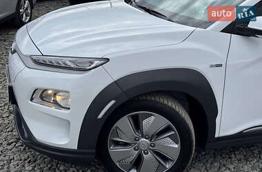 Позашляховик / Кросовер Hyundai Kona Electric 2020 в 