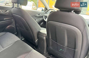 Позашляховик / Кросовер Hyundai Kona Electric 2020 в 