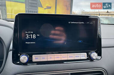 Позашляховик / Кросовер Hyundai Kona Electric 2020 в 