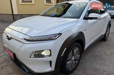 Внедорожник / Кроссовер Hyundai Kona Electric 2020 в 