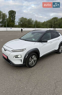 Внедорожник / Кроссовер Hyundai Kona Electric 2019 в Киеве