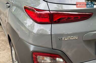 Позашляховик / Кросовер Hyundai Kona Electric 2020 в 
